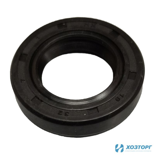 Сальник редуктора на вал шнеков СБ 756-13